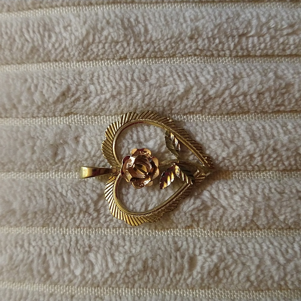 14k Heart ❤️ Rose 🌹 Charm